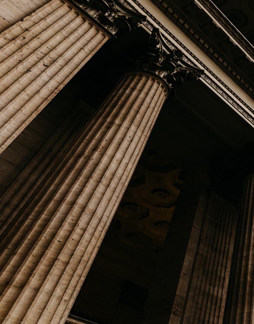 Columns of the Washington County courthouse